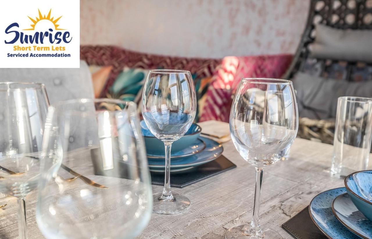 Presidential Apartment, Family Home, Luxury Bedrooms, 2 Rooms, 1 King Bed, 2 Single Beds, Free Wifi, Free Parking, Tourists, Business Travelers, Relocation, Beautiful River Views, - Long Stays, Invoice And Reduced Price Are Only Via Sunrise Short Let Данди Экстерьер фото
